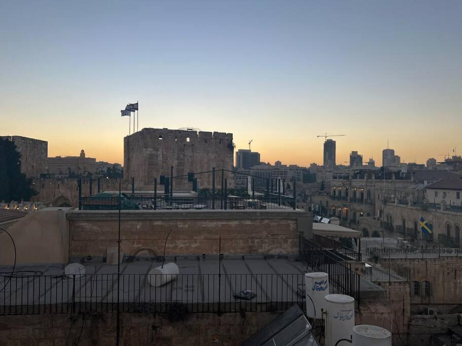 Very Nice Apartment With View Of All The Old City Jerusalem Exteriör bild