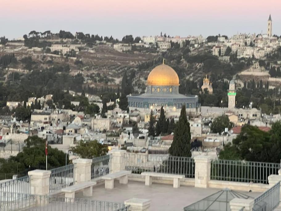 Very Nice Apartment With View Of All The Old City Jerusalem Exteriör bild